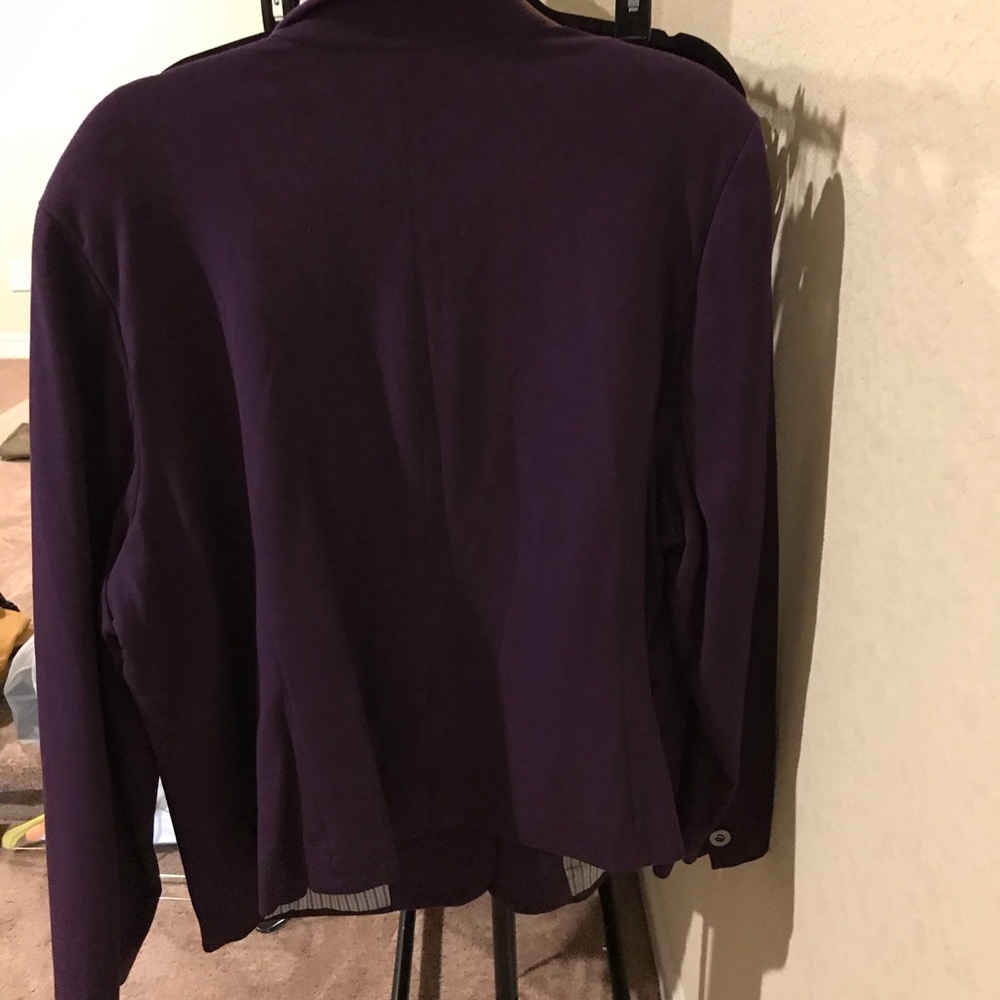 One button blazer - Picture 3 of 3